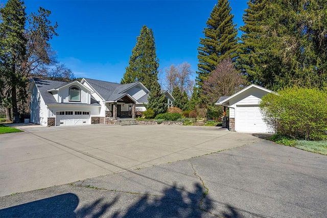 8550 Rogue River Highway, Grants Pass, OR 97527