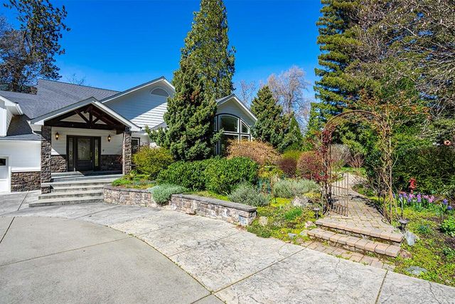 8550 Rogue River Highway, Grants Pass, OR 97527