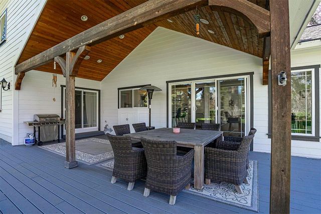 8550 Rogue River Highway, Grants Pass, OR 97527