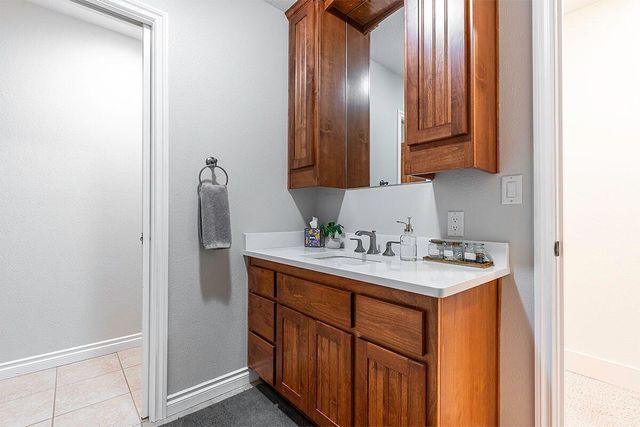 8550 Rogue River Highway, Grants Pass, OR 97527