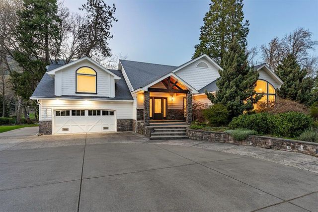8550 Rogue River Highway, Grants Pass, OR 97527