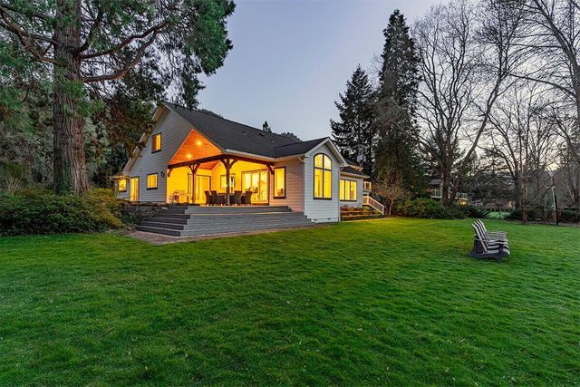 8550 Rogue River Highway, Grants Pass, OR 97527