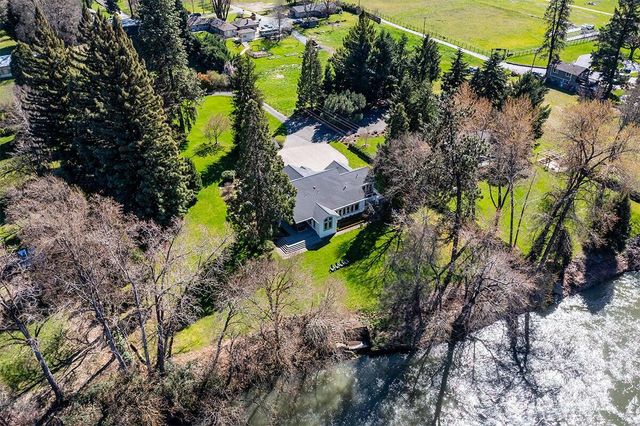 8550 Rogue River Highway, Grants Pass, OR 97527