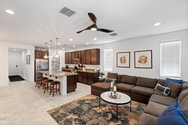 18068 W AMBER RIDGE Way, Goodyear, AZ 85338