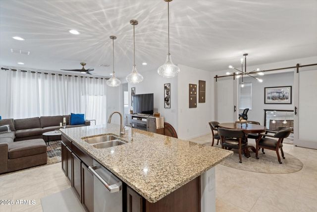 18068 W AMBER RIDGE Way, Goodyear, AZ 85338