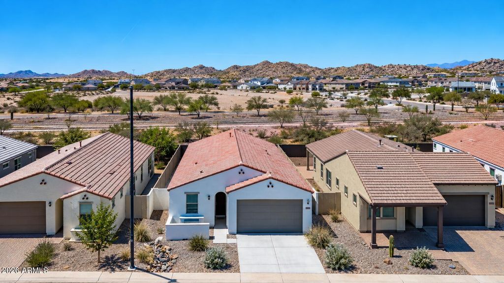 18068 W AMBER RIDGE Way, Goodyear, AZ 85338 — photo 2