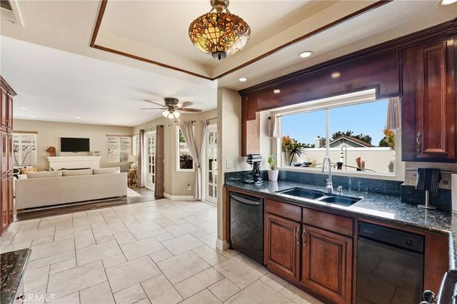 1064 Cinnamon Lane, Corona, CA 92882
