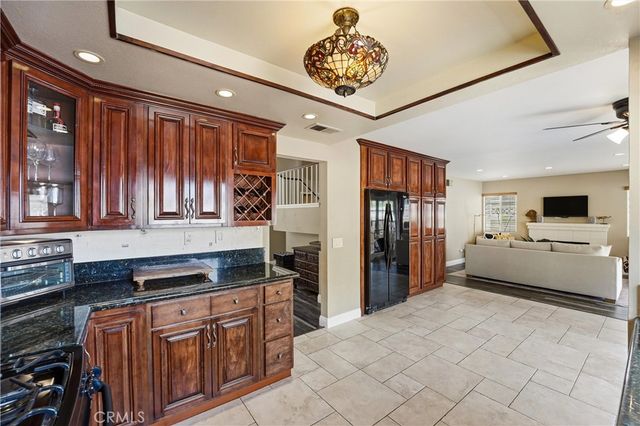 1064 Cinnamon Lane, Corona, CA 92882