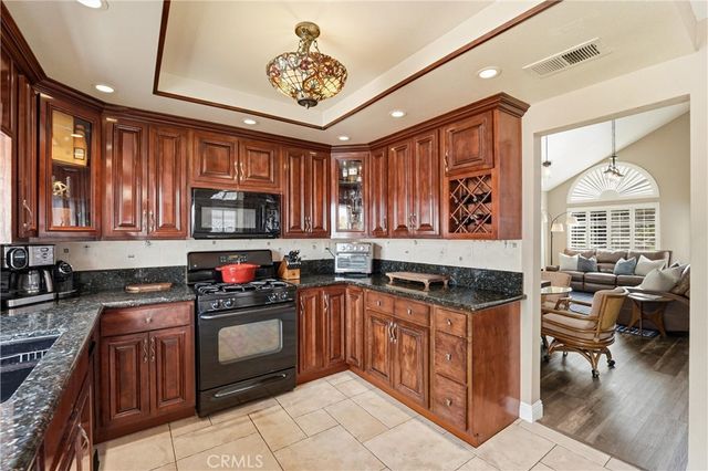 1064 Cinnamon Lane, Corona, CA 92882