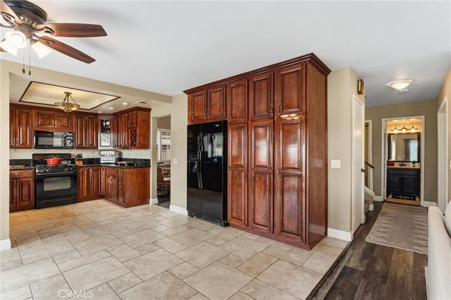 1064 Cinnamon Lane, Corona, CA 92882