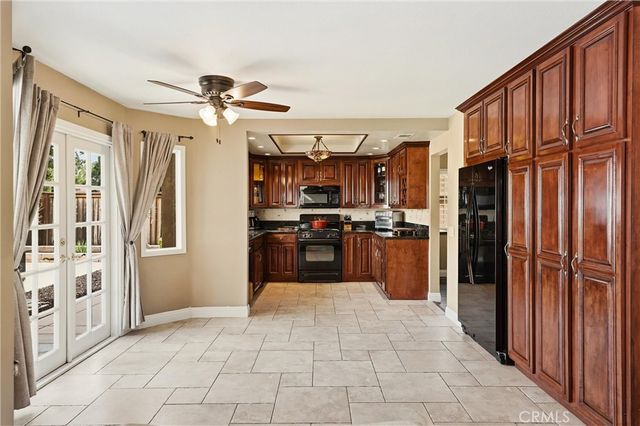 1064 Cinnamon Lane, Corona, CA 92882