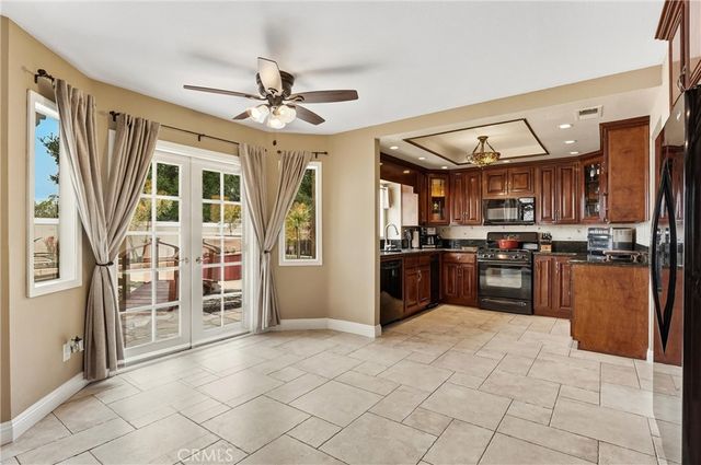 1064 Cinnamon Lane, Corona, CA 92882