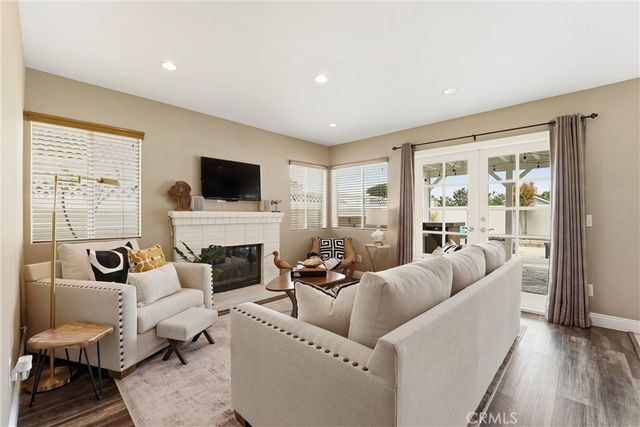 1064 Cinnamon Lane, Corona, CA 92882