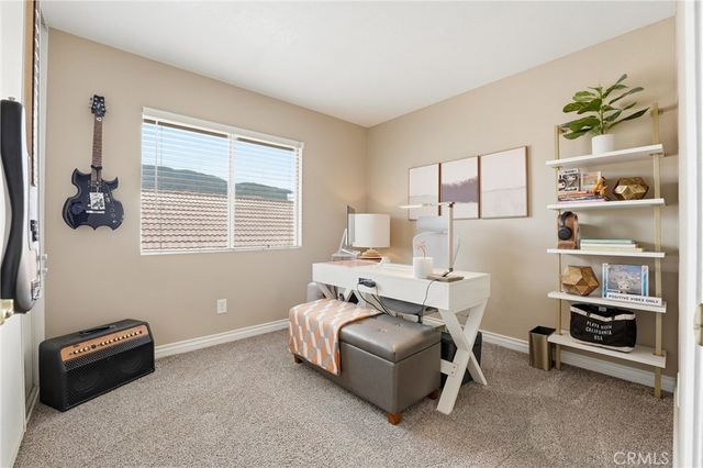 1064 Cinnamon Lane, Corona, CA 92882