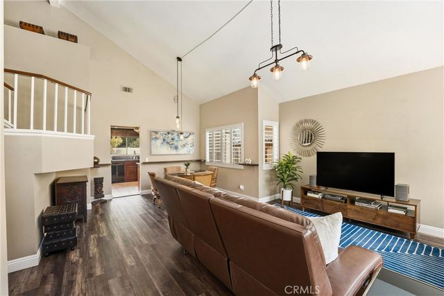 1064 Cinnamon Lane, Corona, CA 92882