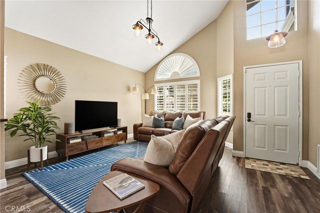 1064 Cinnamon Lane, Corona, CA 92882