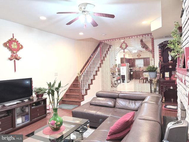 733 JACKSON ST, Philadelphia, PA 19148