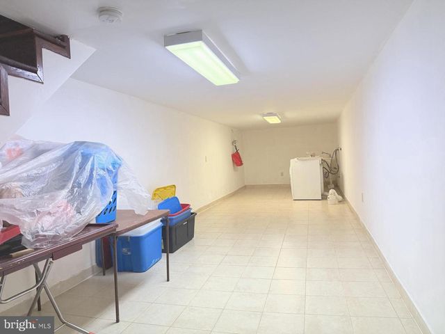 733 JACKSON ST, Philadelphia, PA 19148