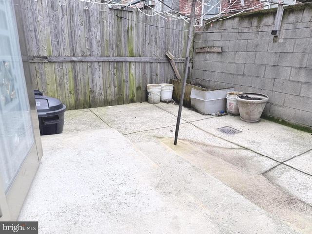 733 JACKSON ST, Philadelphia, PA 19148