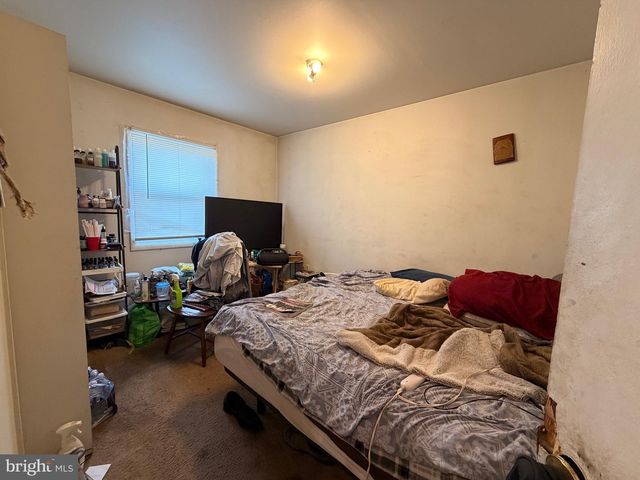 5 W CHESTNUT ST, Delmar, MD 21875