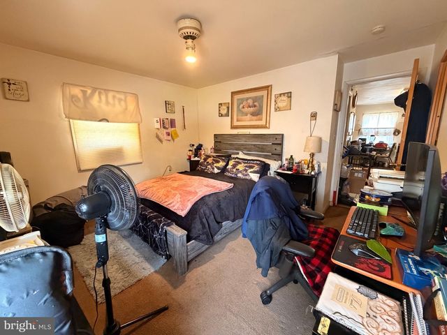 5 W CHESTNUT ST, Delmar, MD 21875