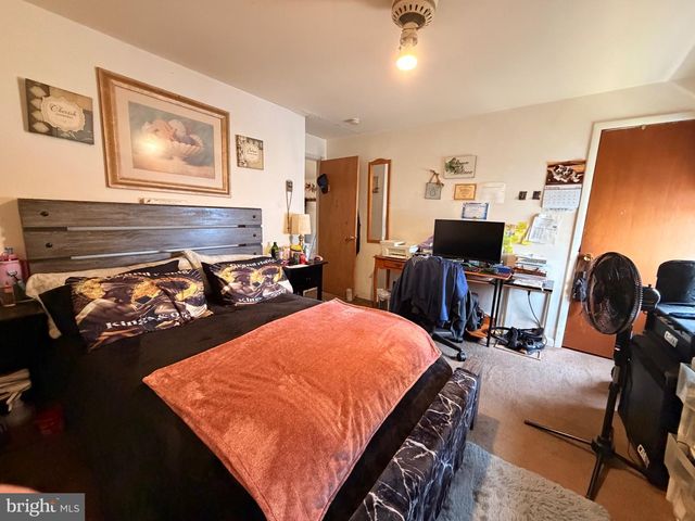 5 W CHESTNUT ST, Delmar, MD 21875