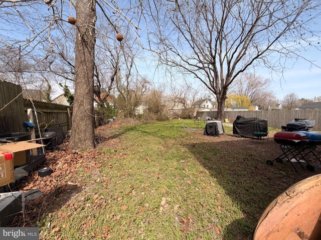 5 W CHESTNUT ST, Delmar, MD 21875