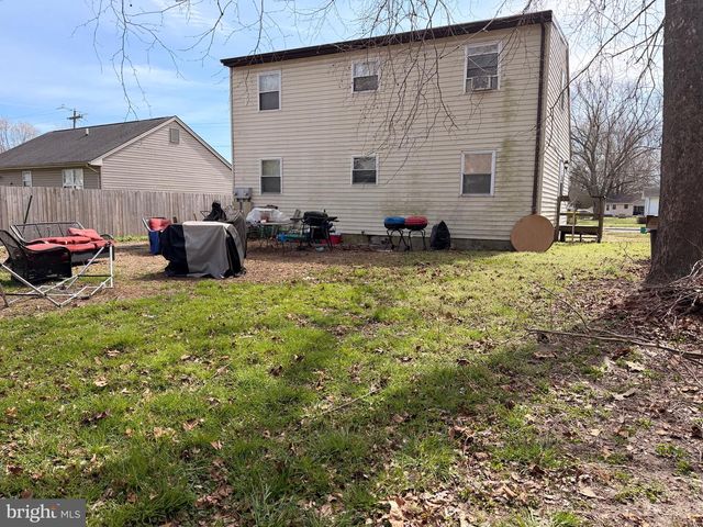 5 W CHESTNUT ST, Delmar, MD 21875