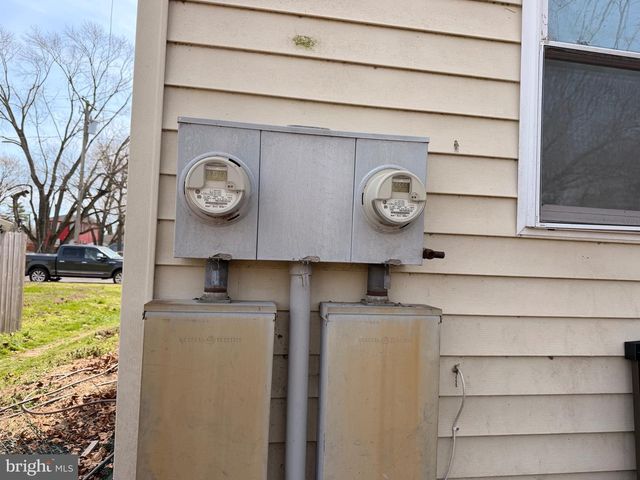5 W CHESTNUT ST, Delmar, MD 21875