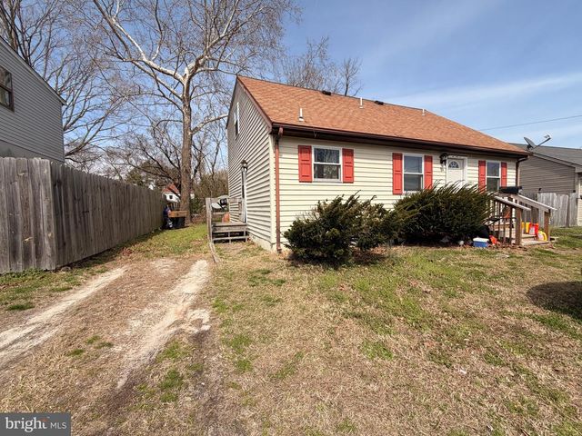 5 W CHESTNUT ST, Delmar, MD 21875