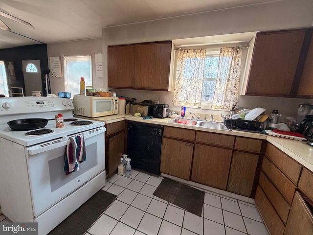 5 W CHESTNUT ST, Delmar, MD 21875