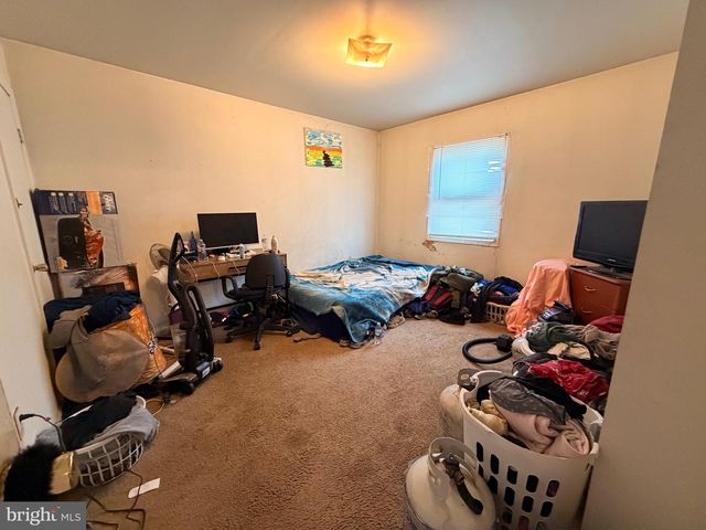 5 W CHESTNUT ST, Delmar, MD 21875