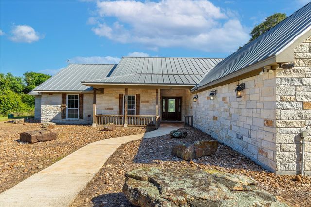1081 Yaupon Creek Estates Drive, Columbus, TX 78934