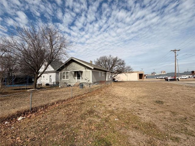 103 W Kansas Street, Pittsburg, KS 66762