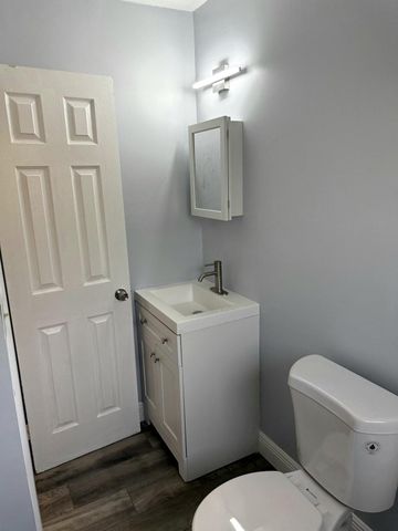 1564 W 28th Street B, Riviera Beach, FL 33404