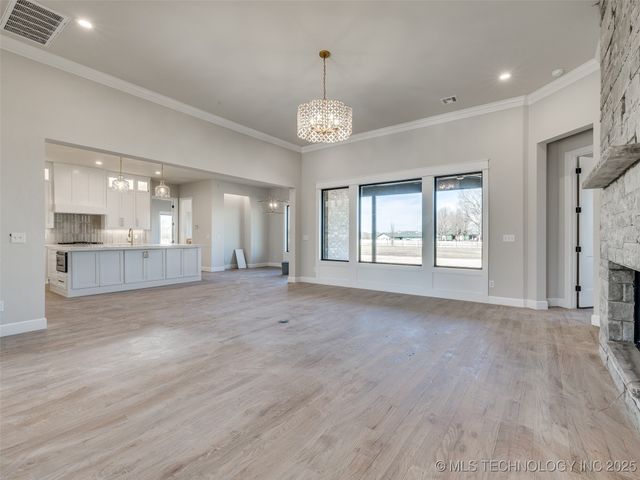 3211 E 169th Street S, Bixby, OK 74008