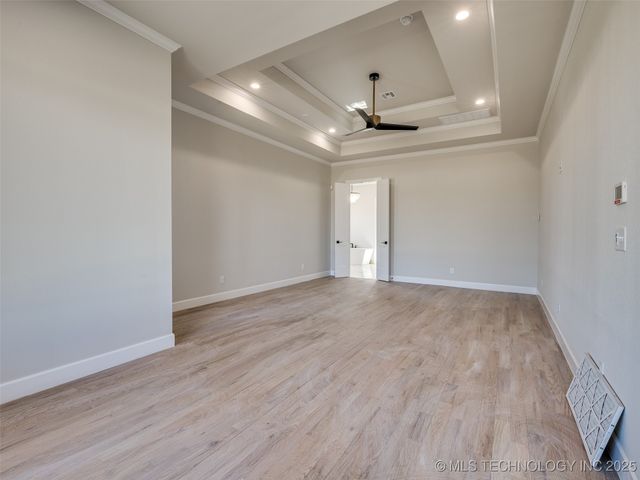 3211 E 169th Street S, Bixby, OK 74008