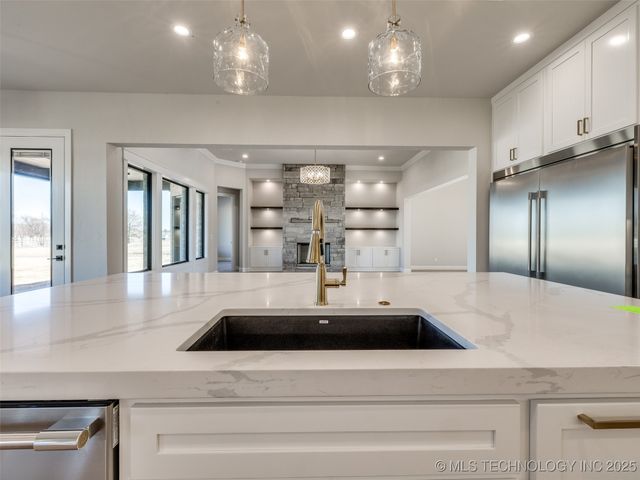 3211 E 169th Street S, Bixby, OK 74008