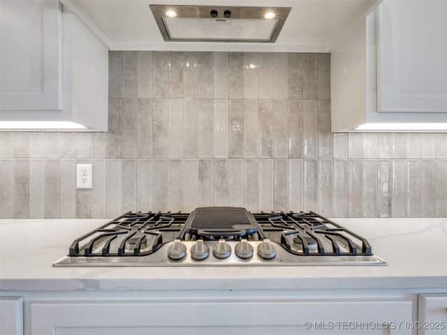 3211 E 169th Street S, Bixby, OK 74008