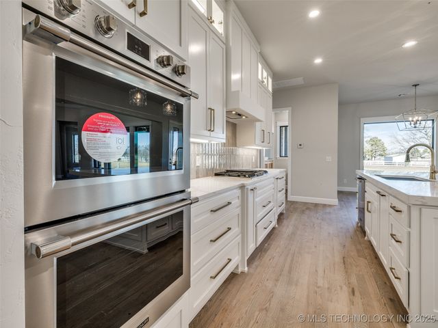 3211 E 169th Street S, Bixby, OK 74008