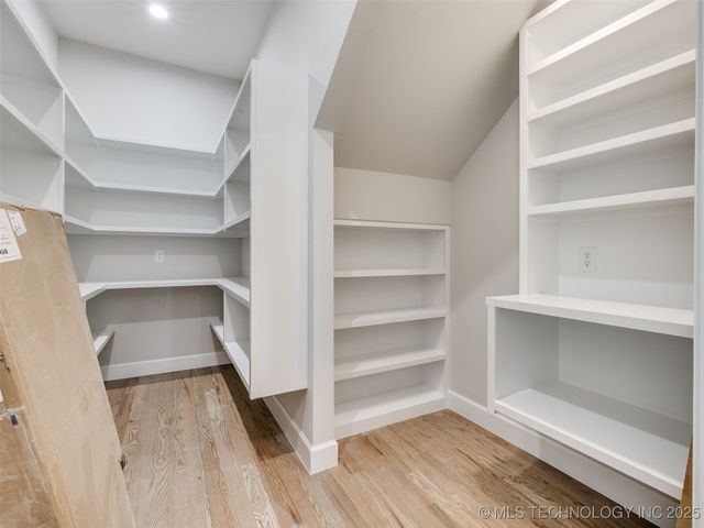 3211 E 169th Street S, Bixby, OK 74008