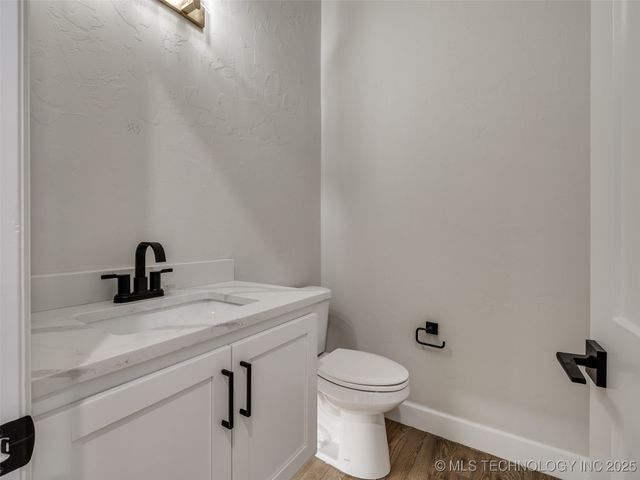 3211 E 169th Street S, Bixby, OK 74008