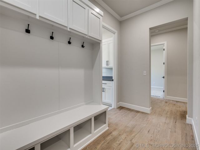 3211 E 169th Street S, Bixby, OK 74008