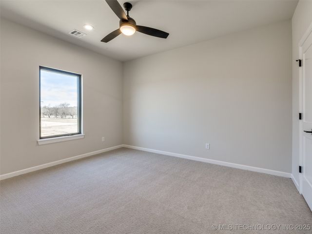 3211 E 169th Street S, Bixby, OK 74008