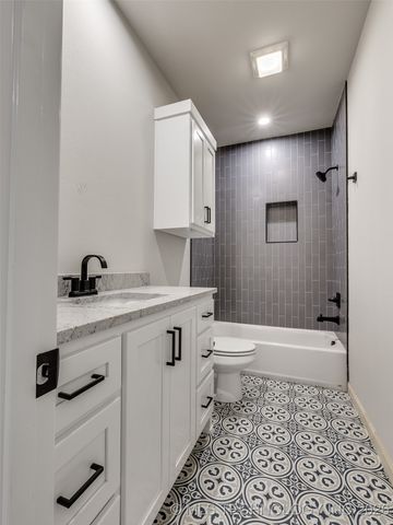 3211 E 169th Street S, Bixby, OK 74008