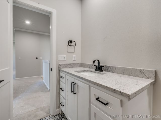 3211 E 169th Street S, Bixby, OK 74008