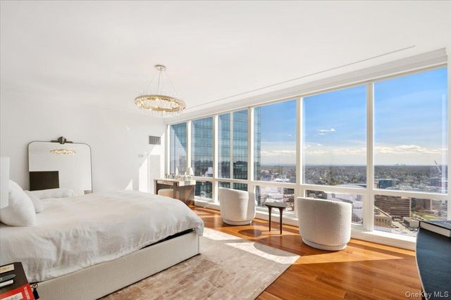 5 Renaissance Square PH 3E, White Plains, NY 10601