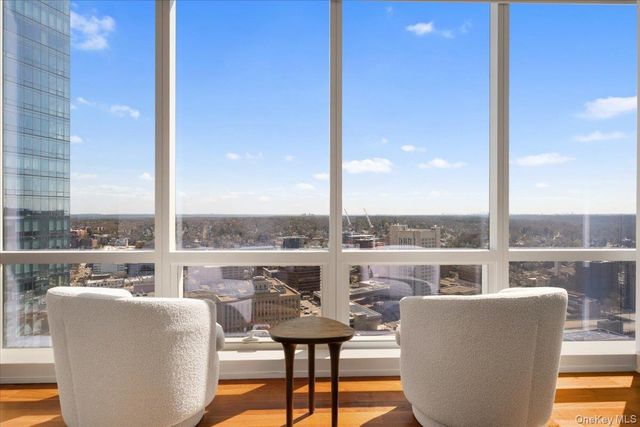5 Renaissance Square PH 3E, White Plains, NY 10601