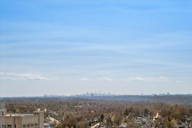 5 Renaissance Square PH 3E, White Plains, NY 10601