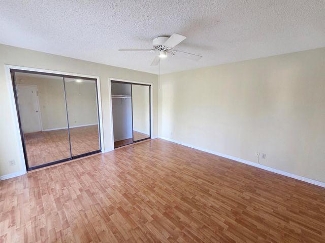 1482 N Lawnwood Circle 30-D, Fort Pierce, FL 34950